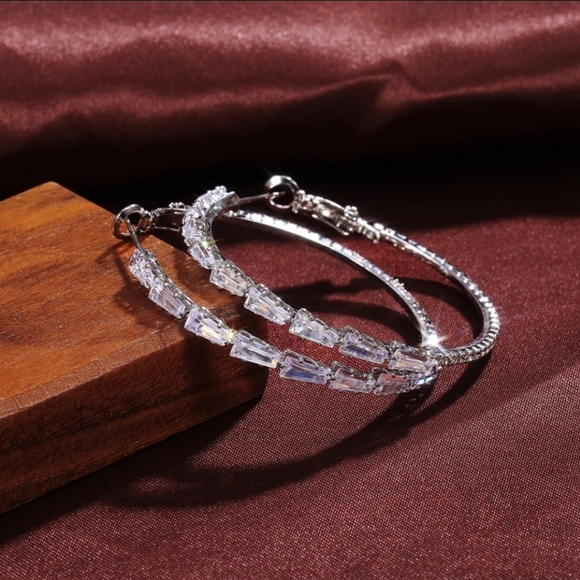 Gorgeous Crystal Hoop Earrings - Picture 5 of 5